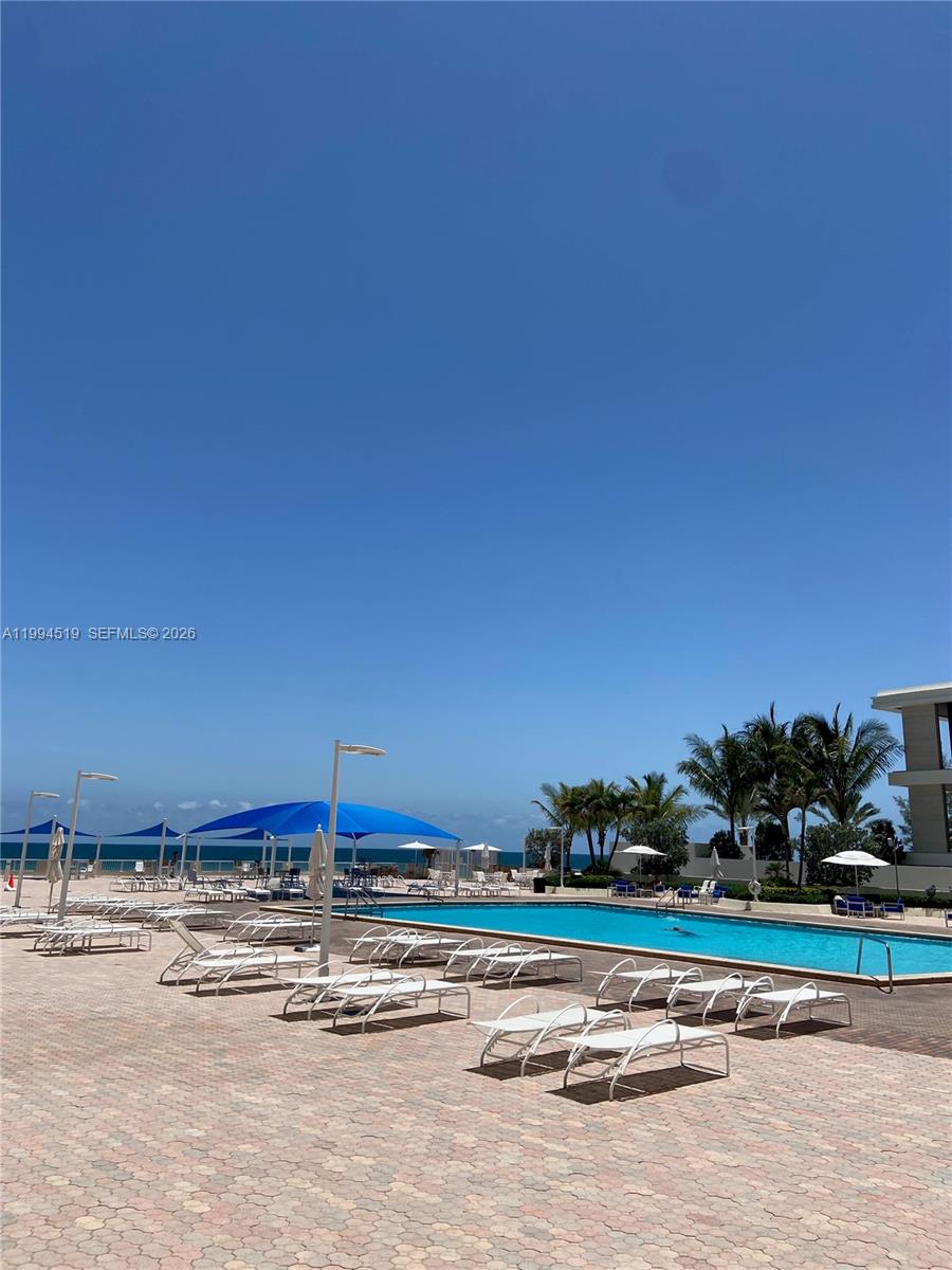 3180 S Ocean Drive 718 Property Photo 4