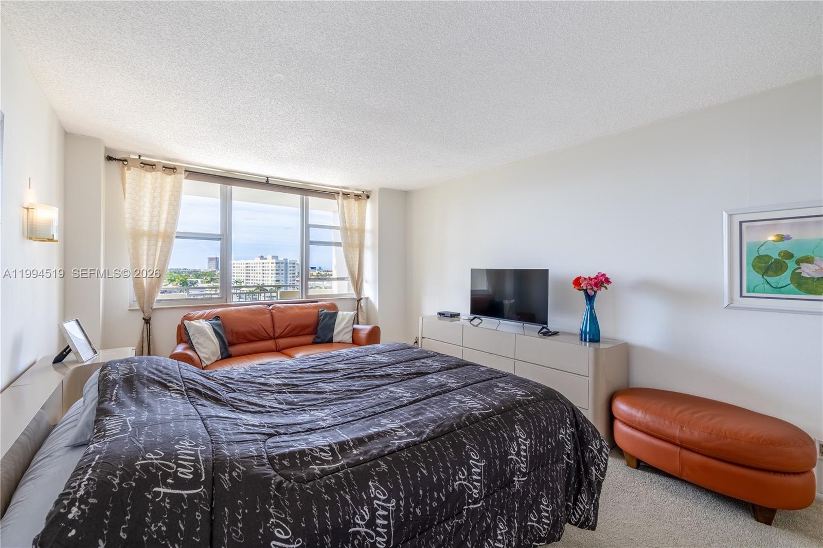 3180 S Ocean Drive 718 Property Photo 8