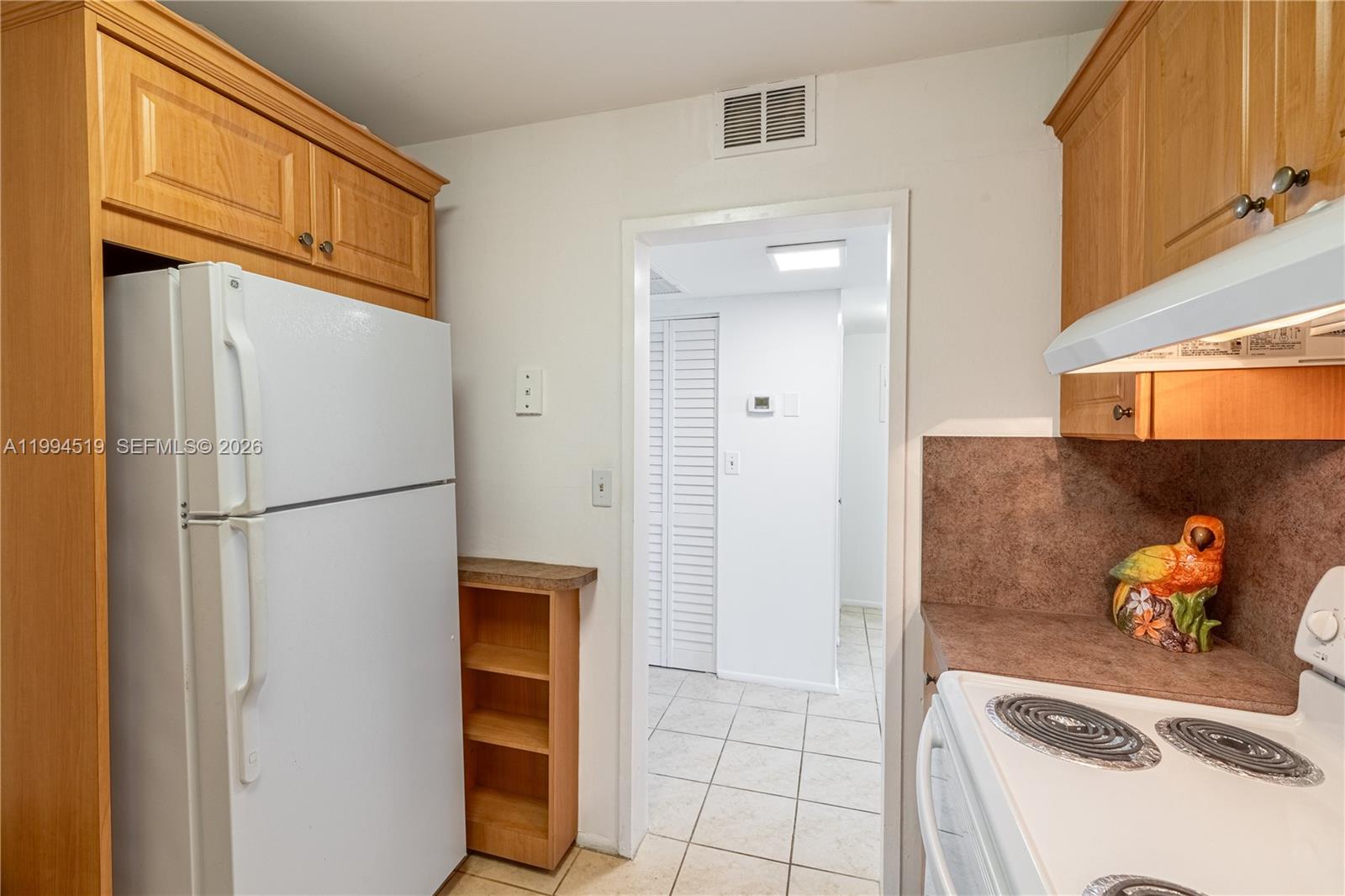 3180 S Ocean Drive 718 Property Photo 10