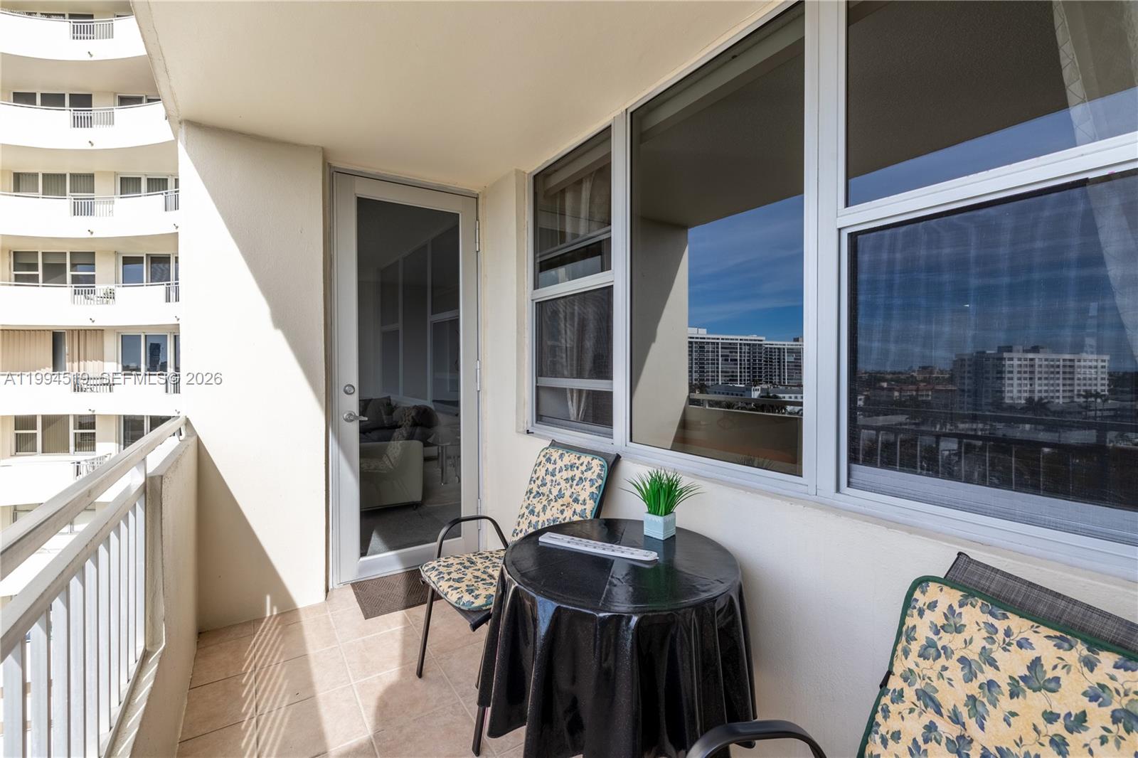 3180 S Ocean Drive 718 Property Photo 13