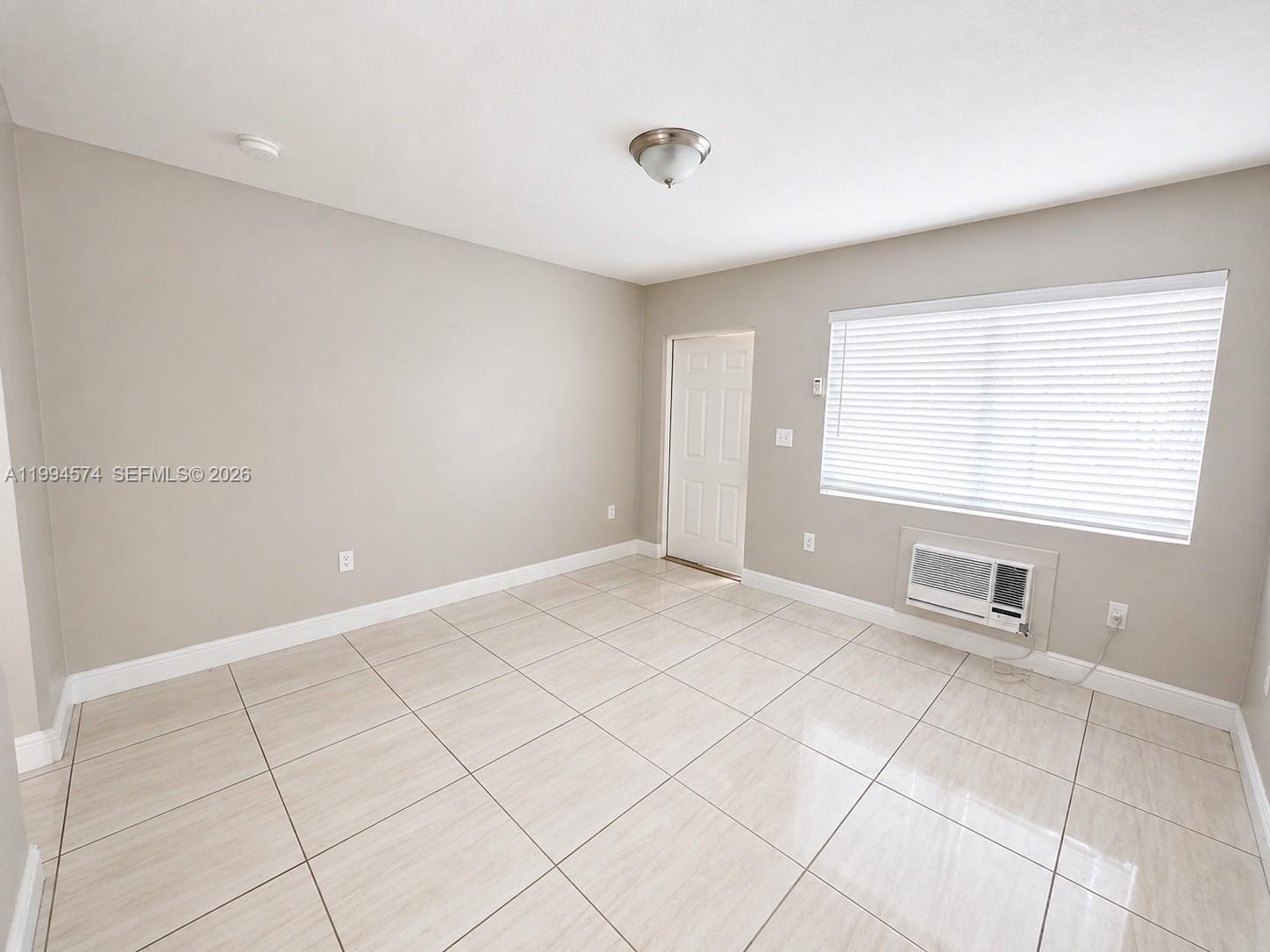 1920 Washington Avenue 3 Property Photo 6