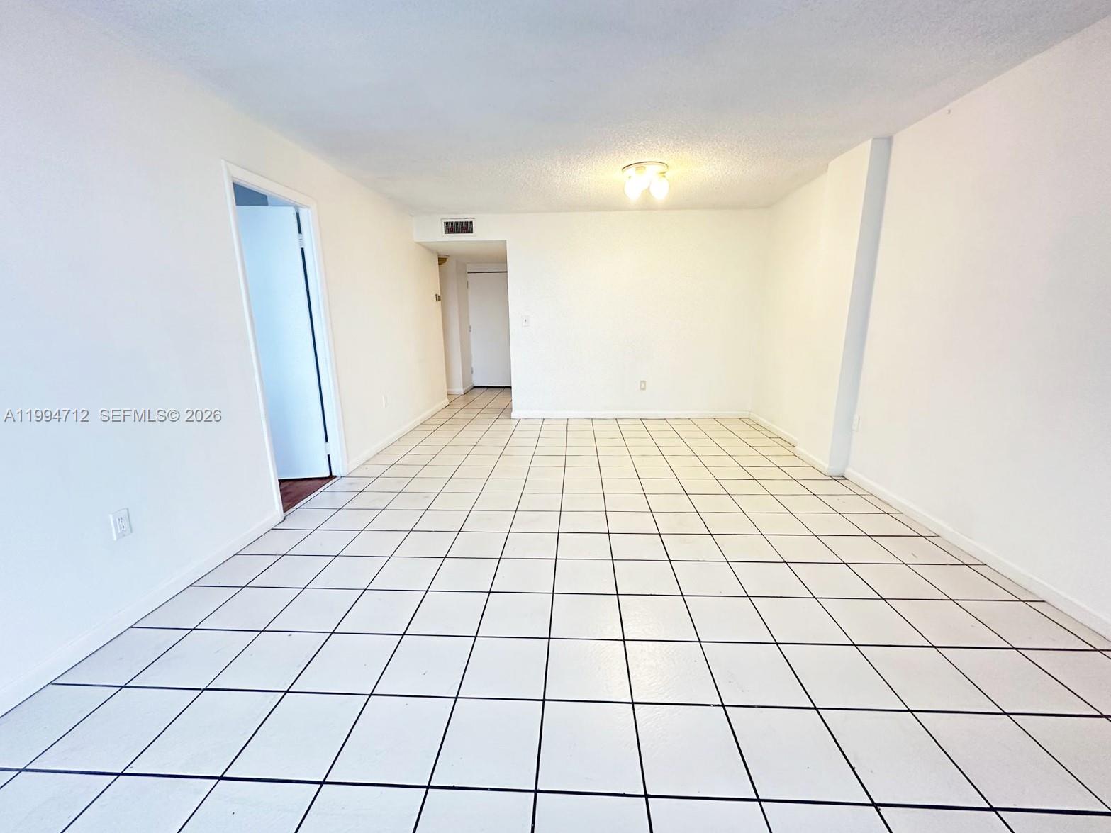 15600 Nw 7th Avenue 606 Property Photo 2