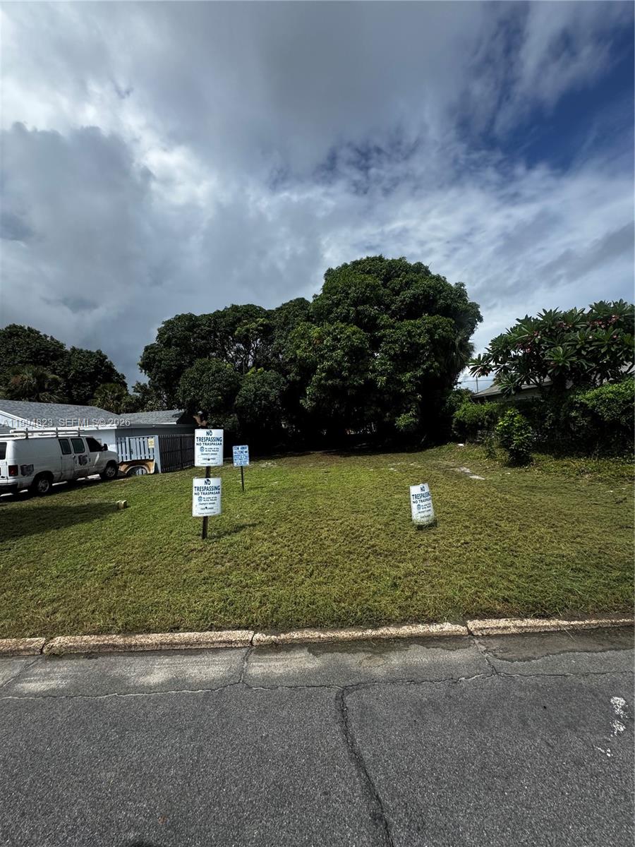 627 56th Street Property Photo 1
