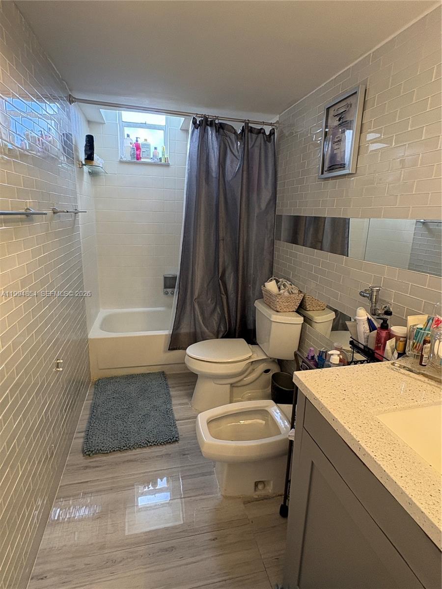 A11994854 Property Photo 9