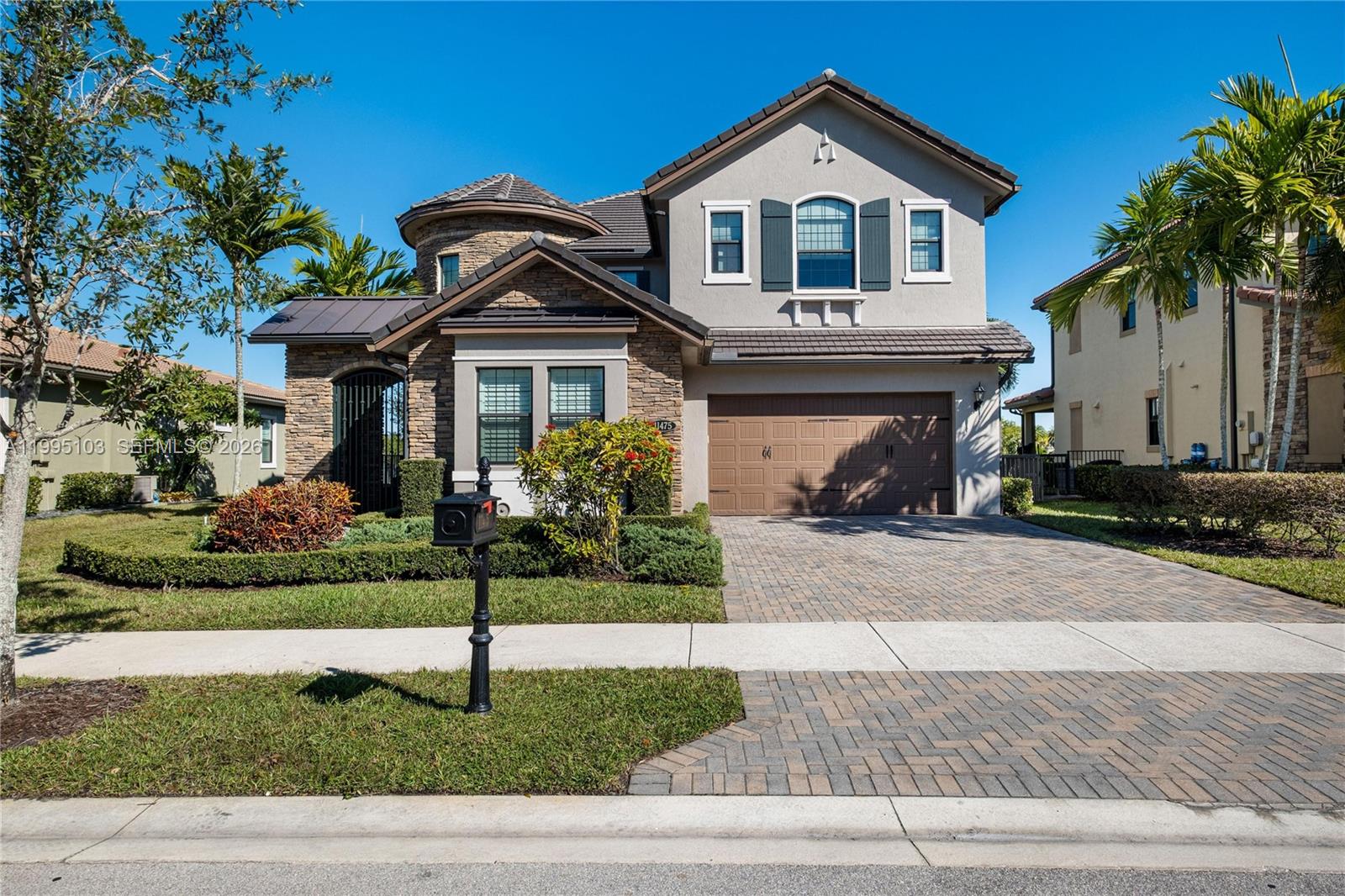 11475 Watercrest Circle E Property Photo 2