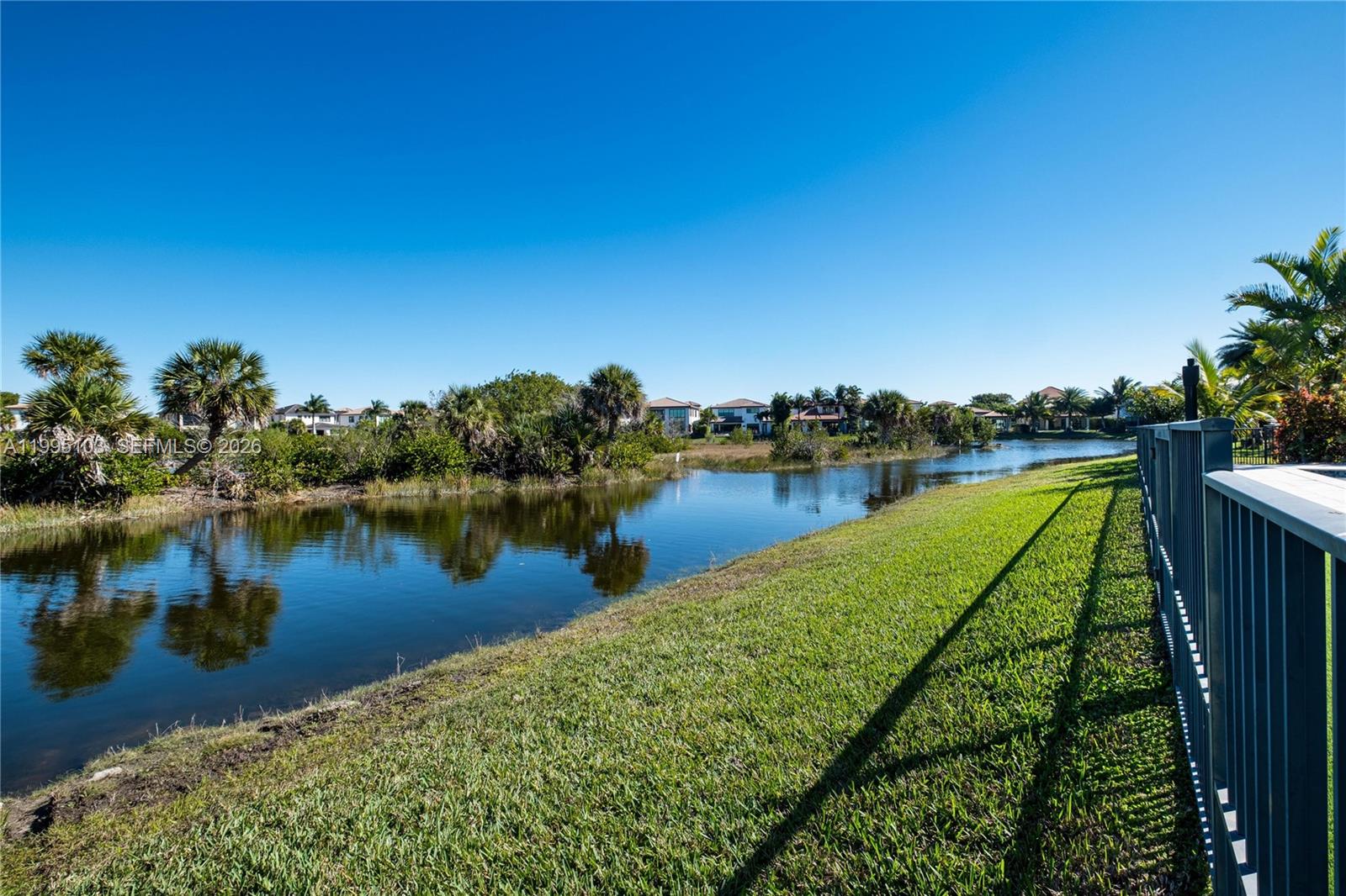 11475 Watercrest Circle E Property Photo 12