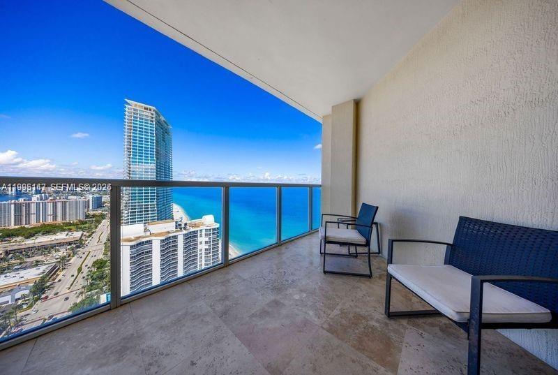 16699 Collins Avenue 4006 Property Photo 8