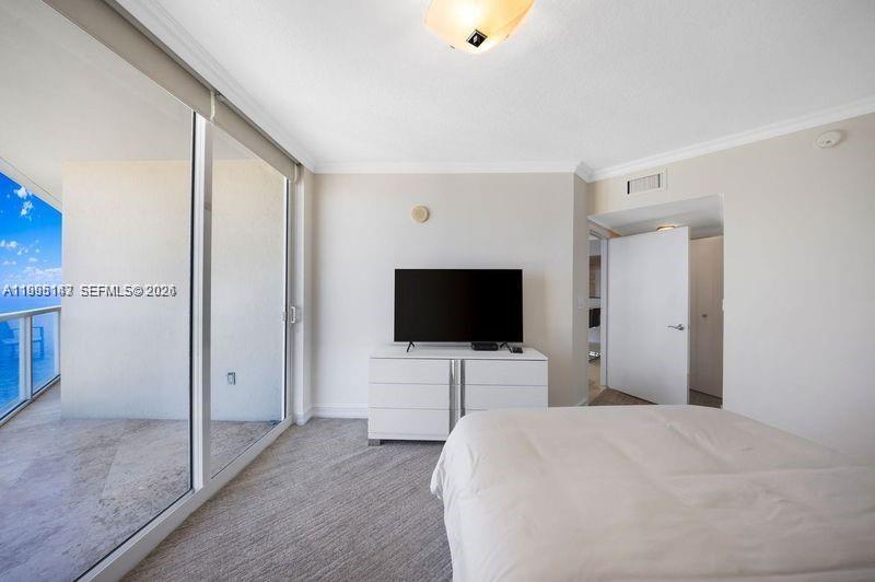 16699 Collins Avenue 4006 Property Photo 12