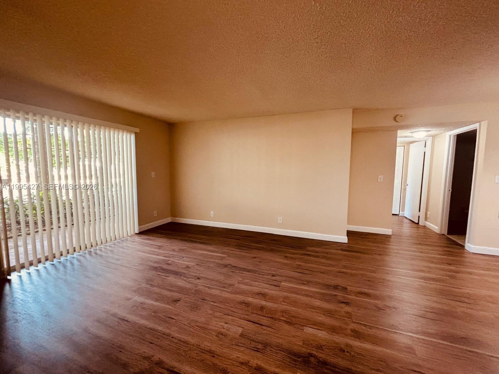A11995427 Property Photo 3
