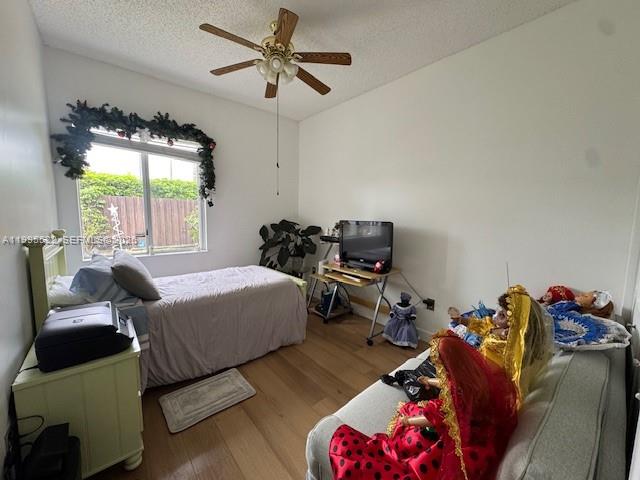 A11995522 Property Photo 11