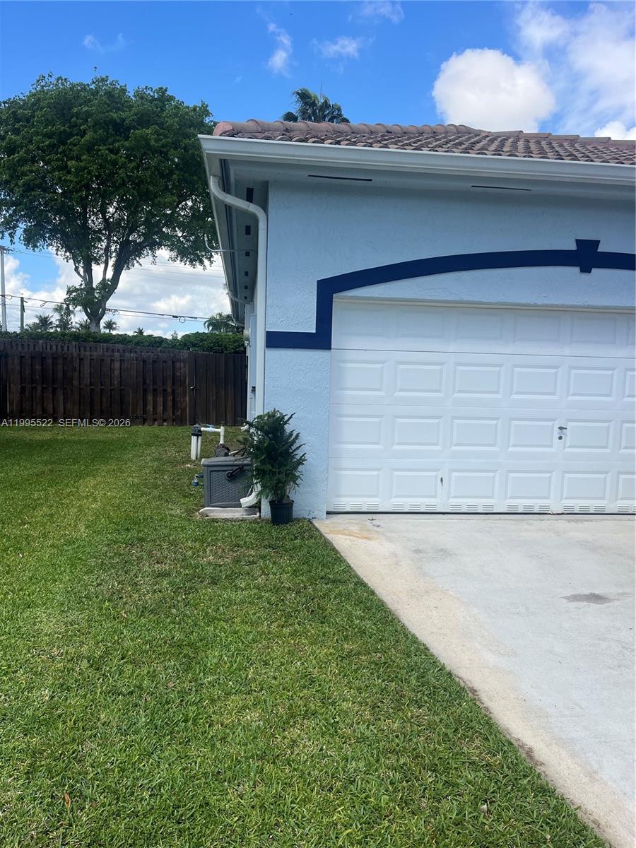 A11995522 Property Photo 21