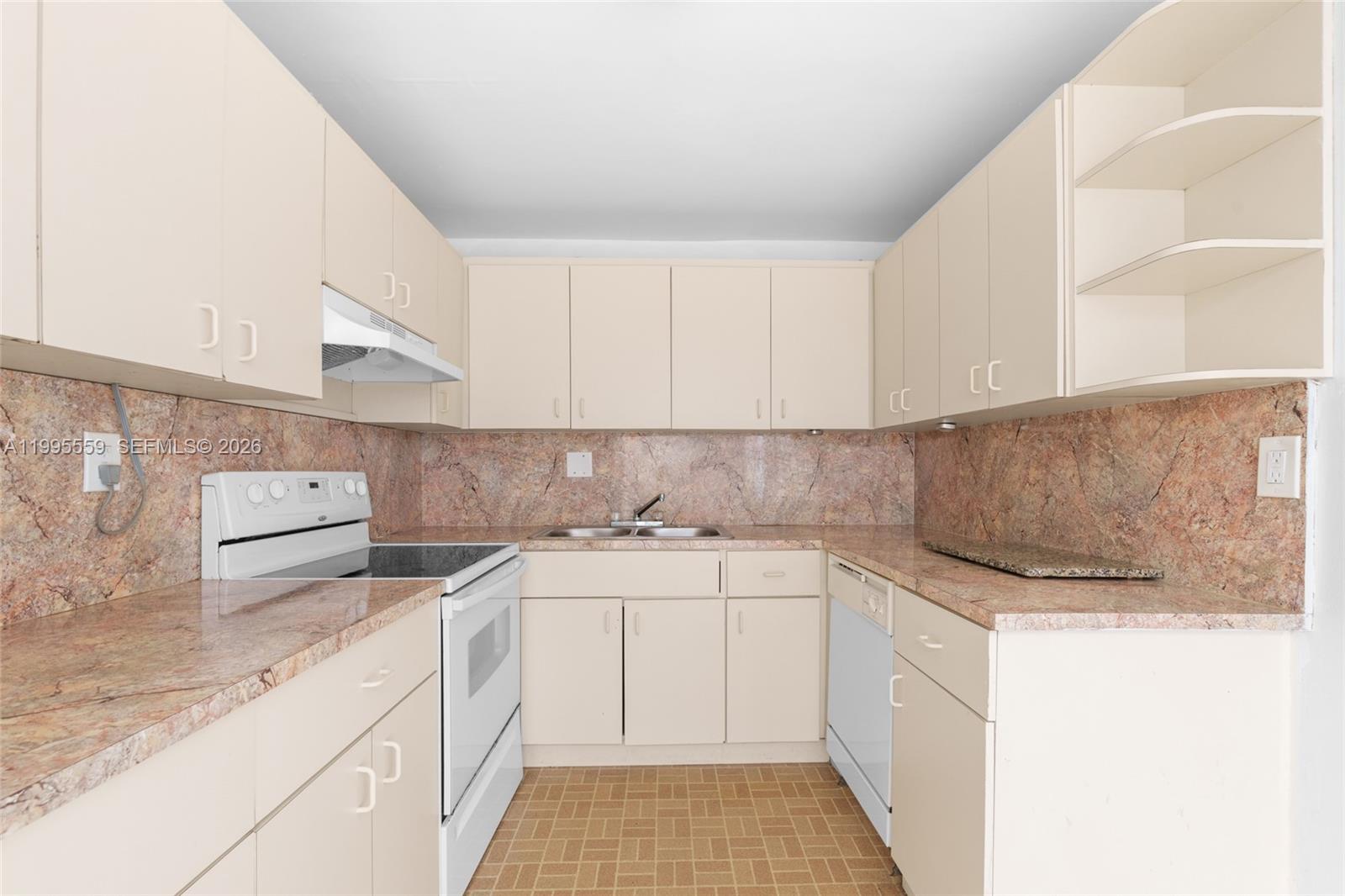 14250 Sw 62nd Street 402 Property Photo 11