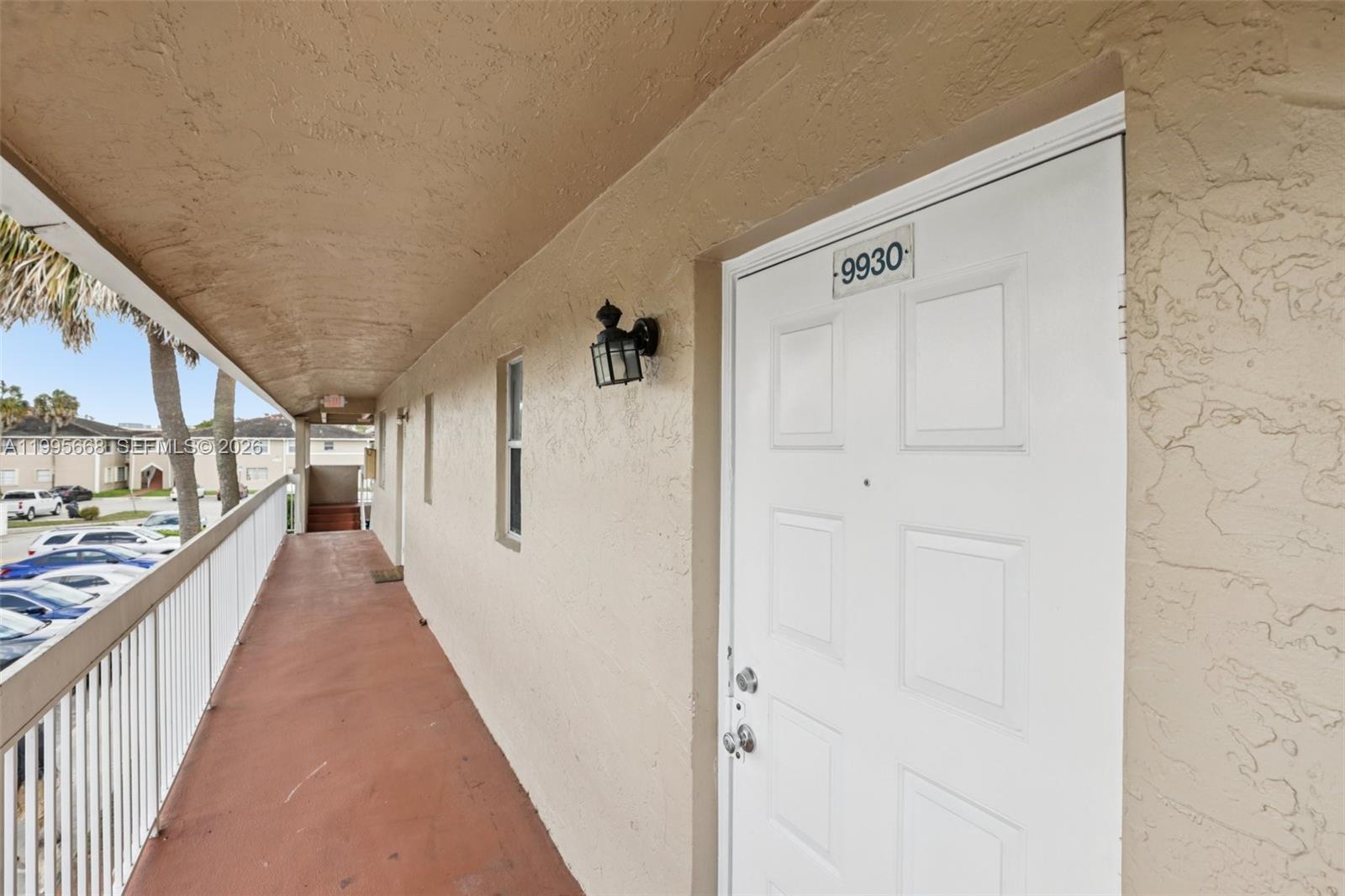 9930 Twin Lakes Drive 7-l Property Photo 3