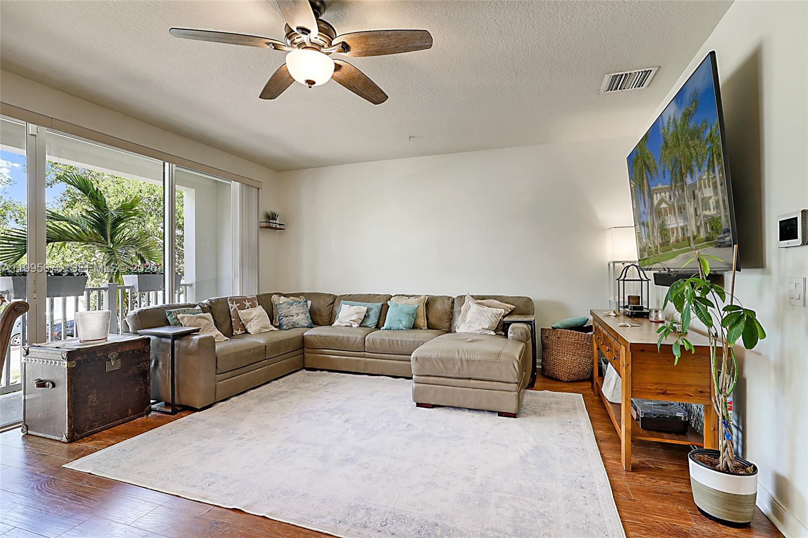 3414 W Mallory Boulevard Property Photo 10