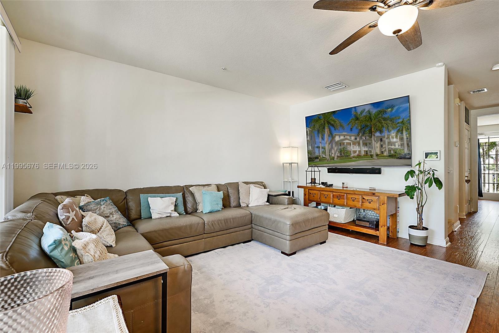 3414 W Mallory Boulevard Property Photo 11