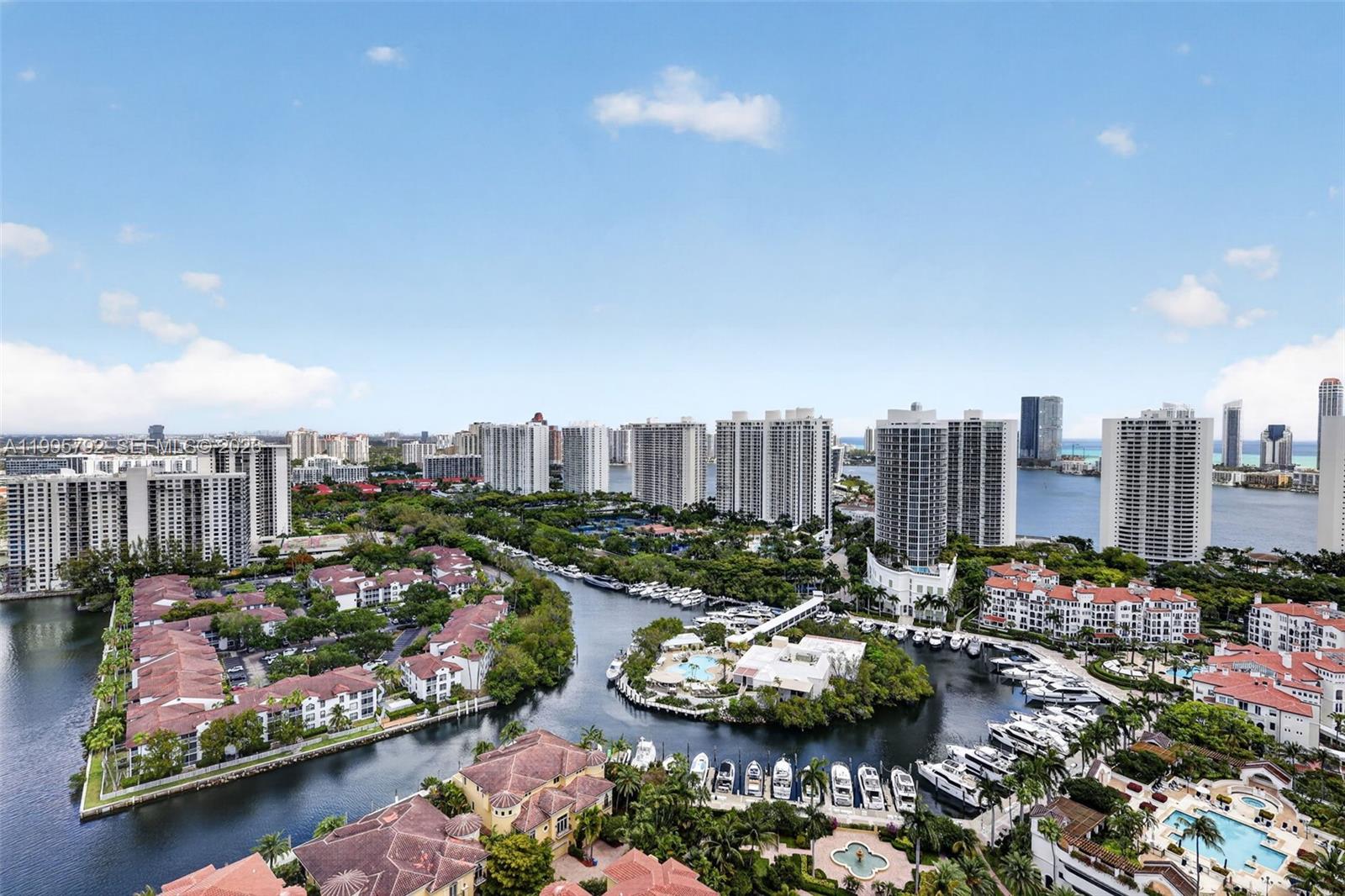 1000 Island Boulevard 3107 Property Photo 17