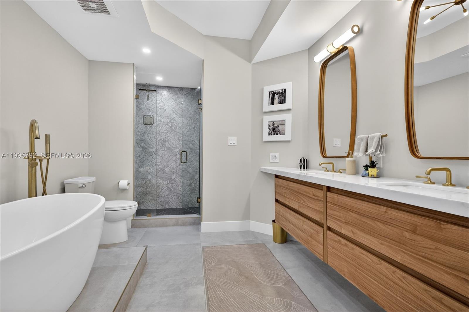 1000 Island Boulevard 3107 Property Photo 23