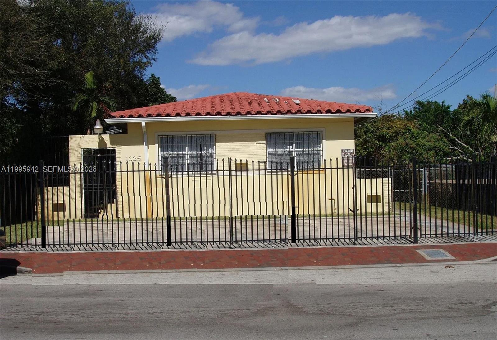 1325 Sw 6th Street Property Photo 1