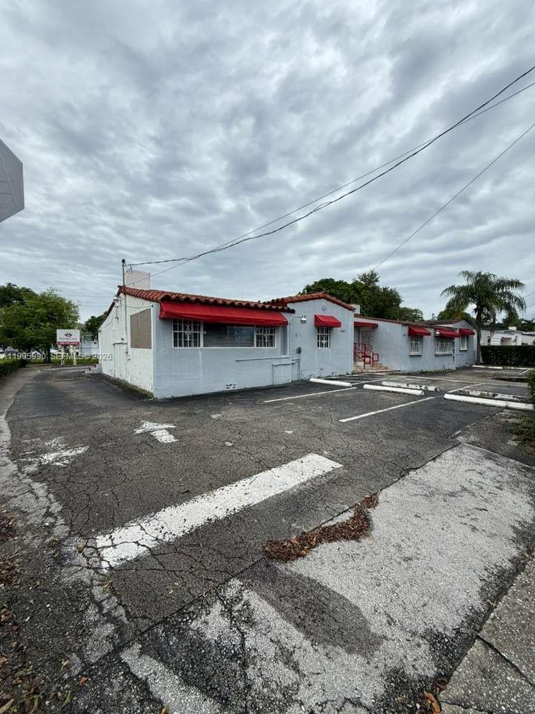 4141 Sw 6th Street Property Photo 1