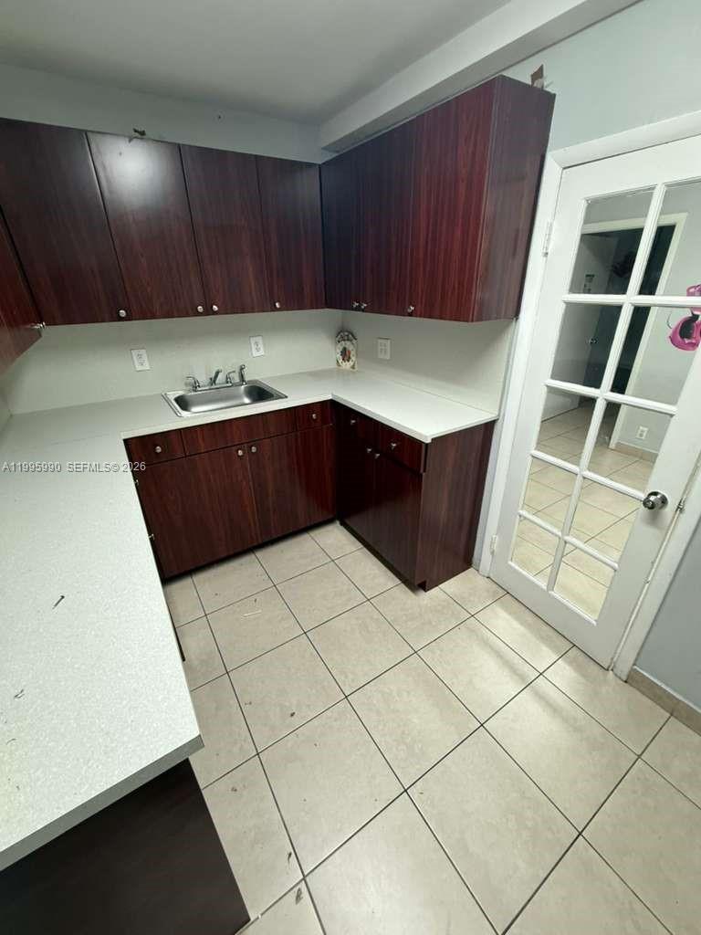 4141 Sw 6th Street Property Photo 9