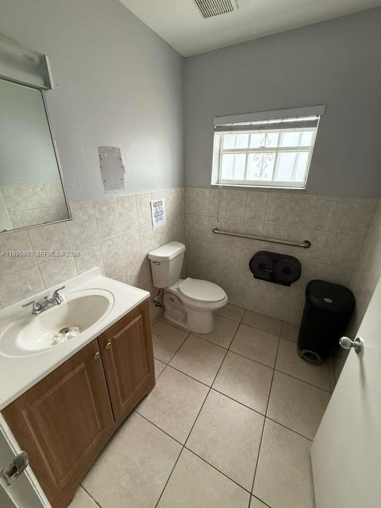 4141 Sw 6th Street Property Photo 11