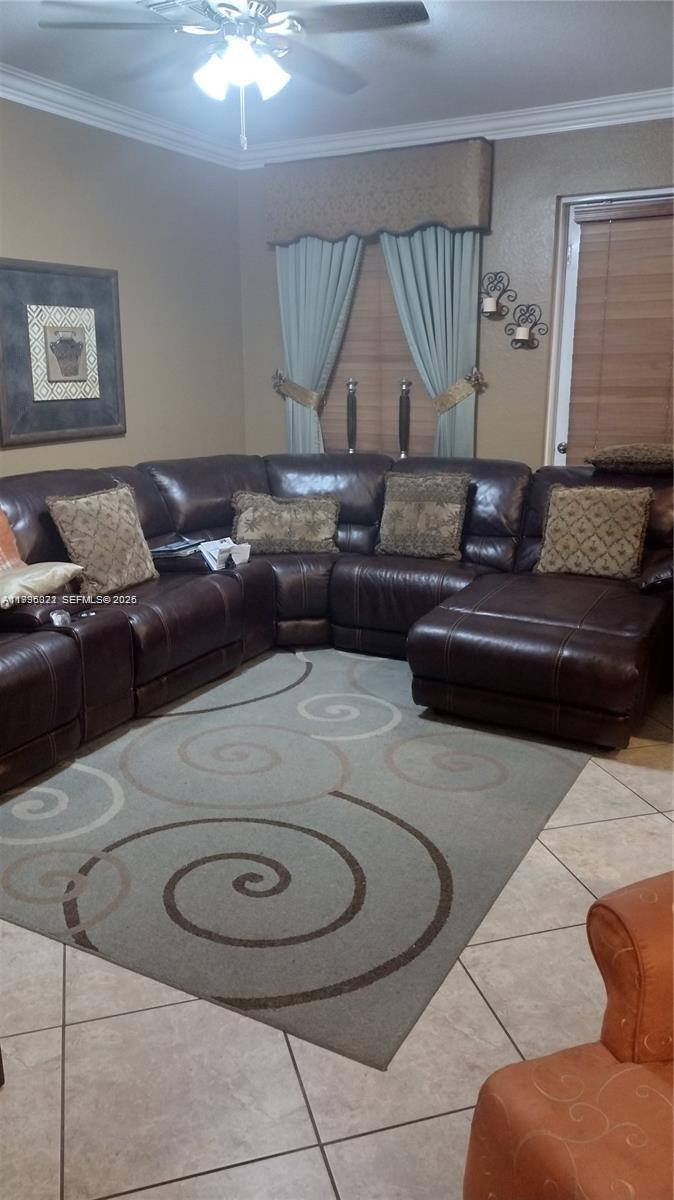 A11996021 Property Photo 12