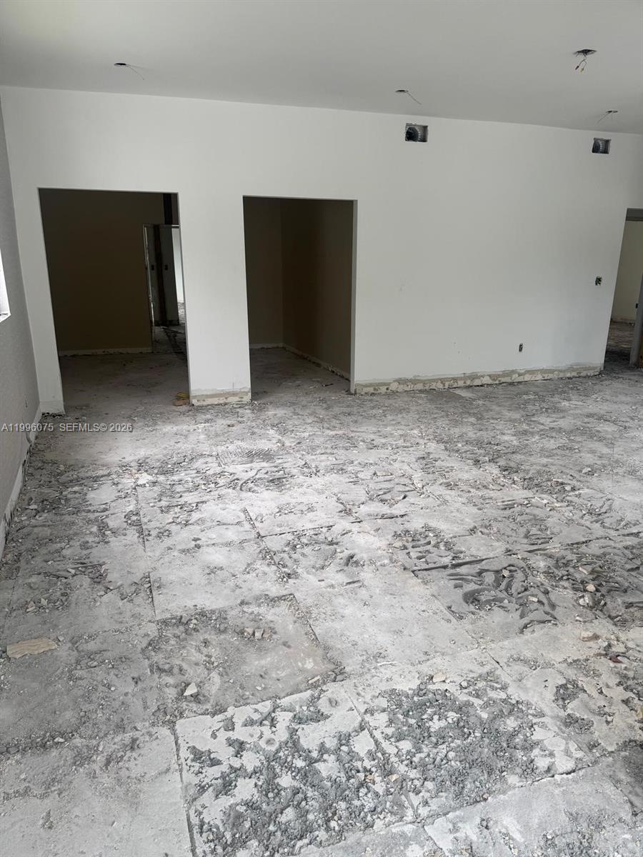 290 Nw 125th Avenue Property Photo 5