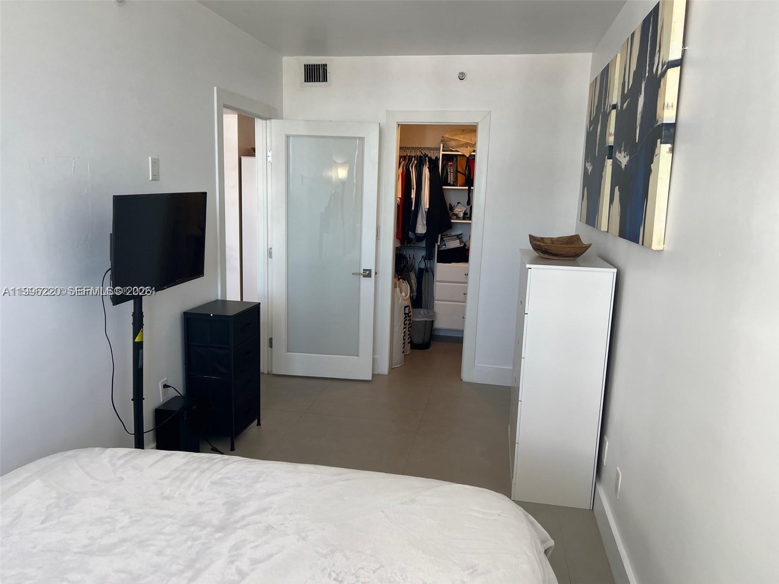 100 Lincoln Road 620 Property Photo 13