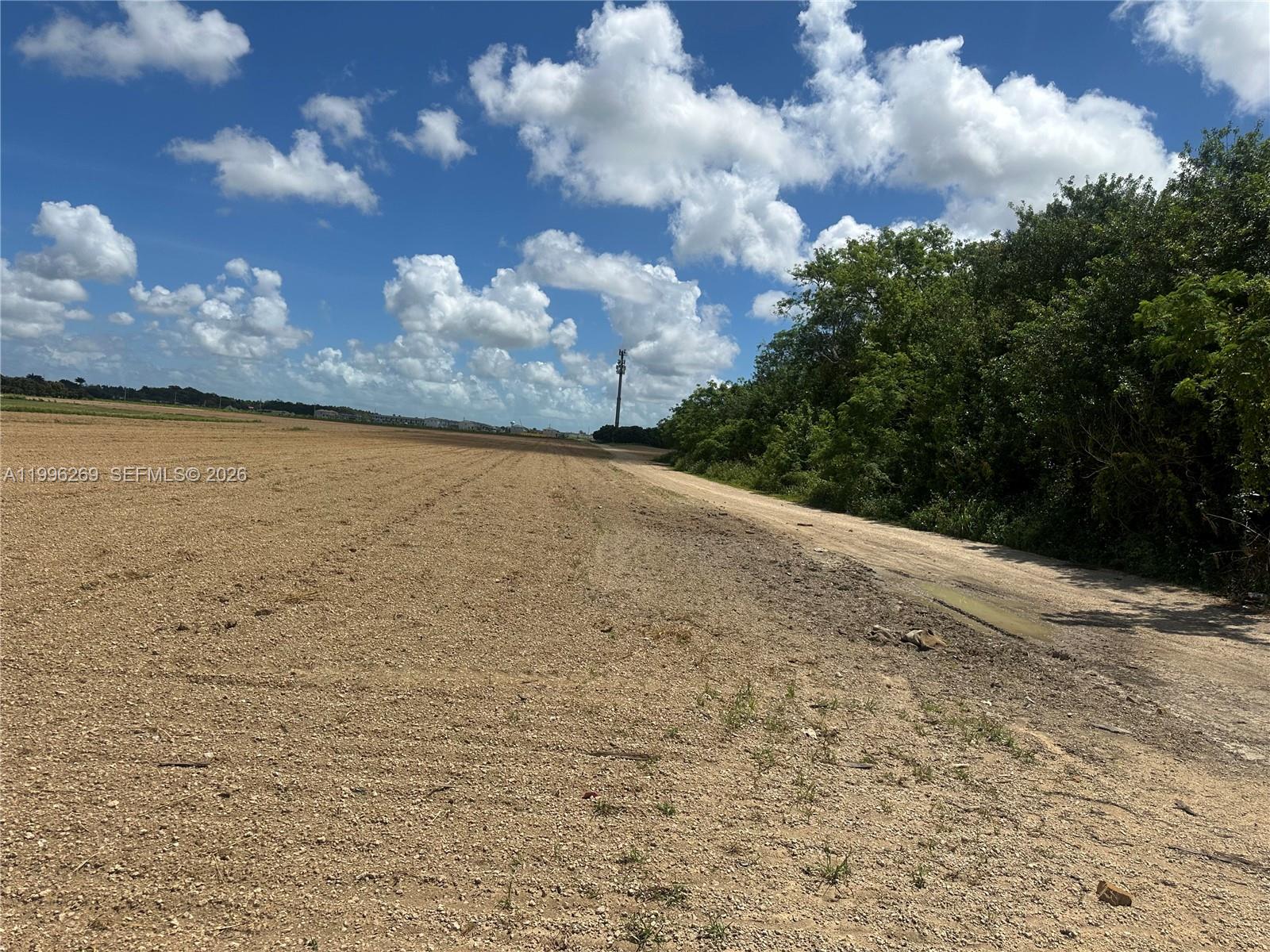 A11996269 Property Photo 17