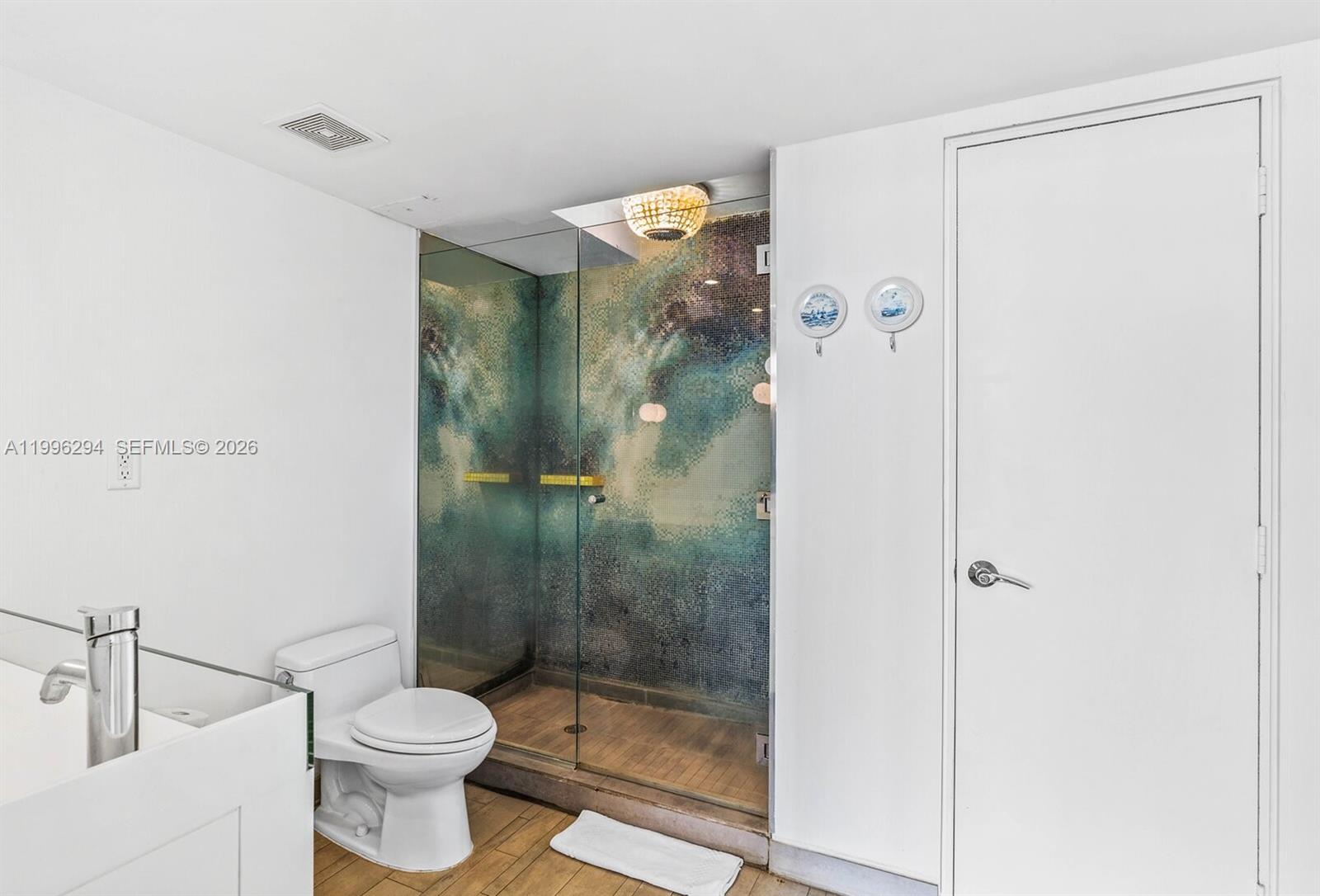 1100 West Avenue 410 Property Photo 5