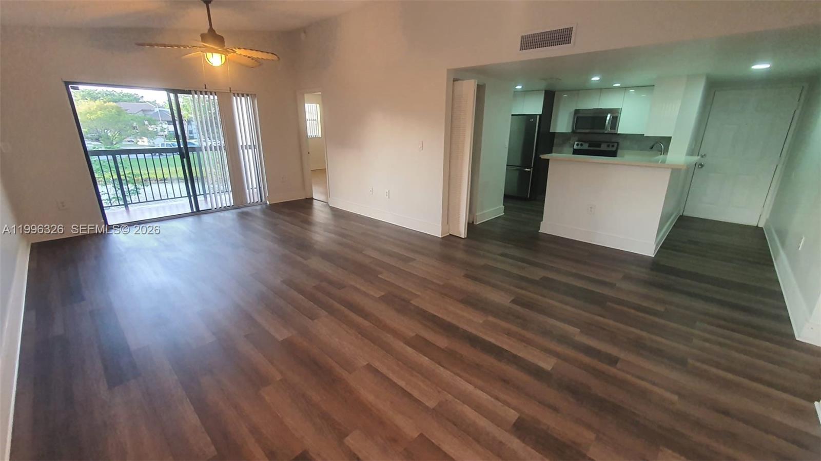 9885 Nob Hill Court 9885 Property Photo 8