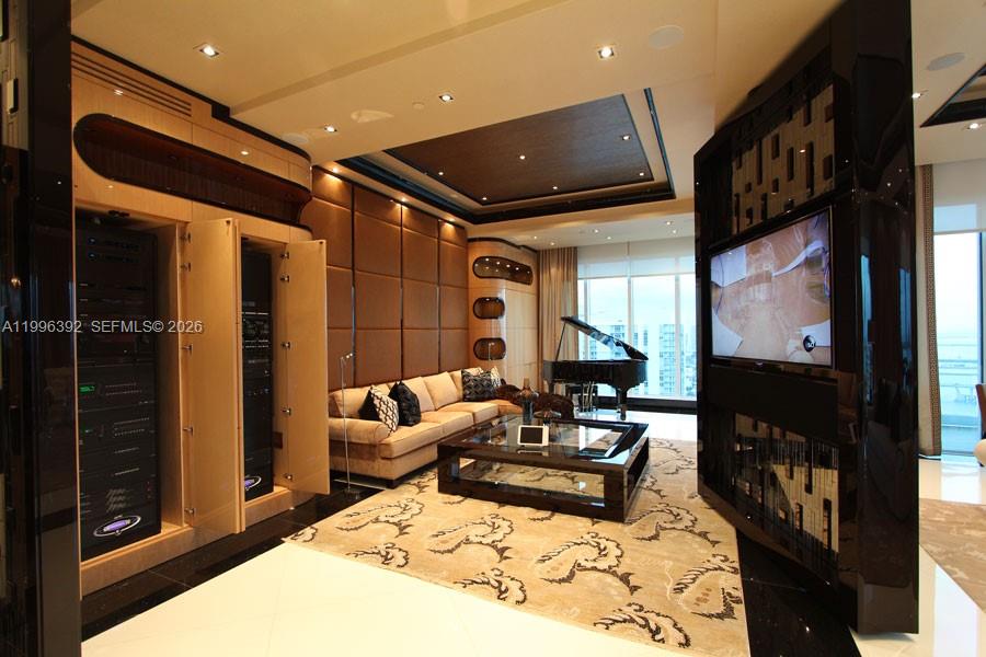 900 Brickell Key Boulevard Ph3403 Property Photo 4