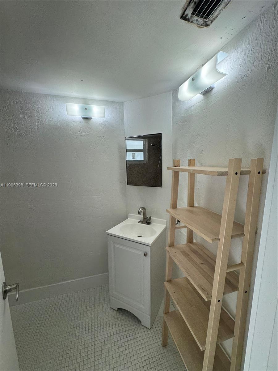 1398 Ne 191st Street C305 Property Photo 17