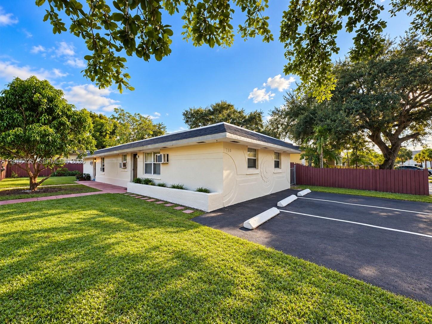 715 SW 6th Street