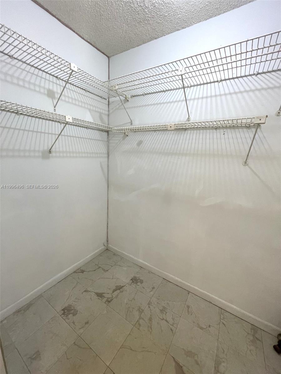 1810 Sw 81st Avenue 2401 Property Photo 12