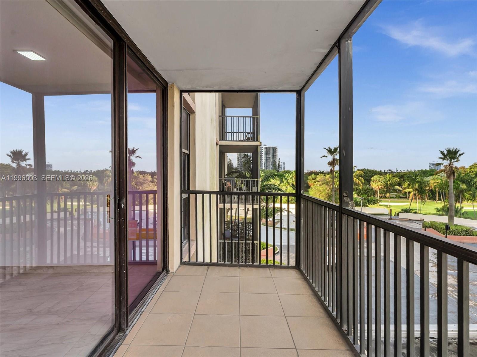 A11996503 Property Photo 12