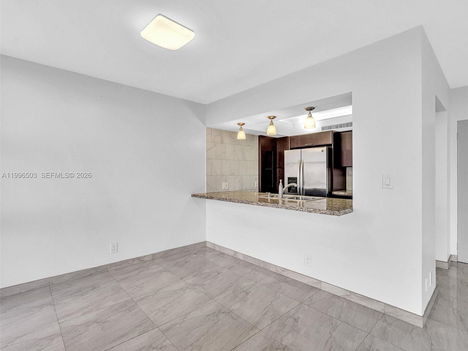 A11996503 Property Photo 16