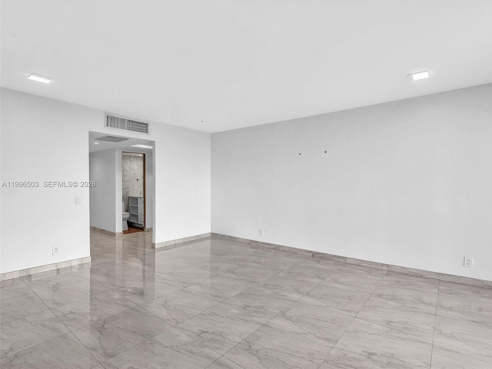 A11996503 Property Photo 25