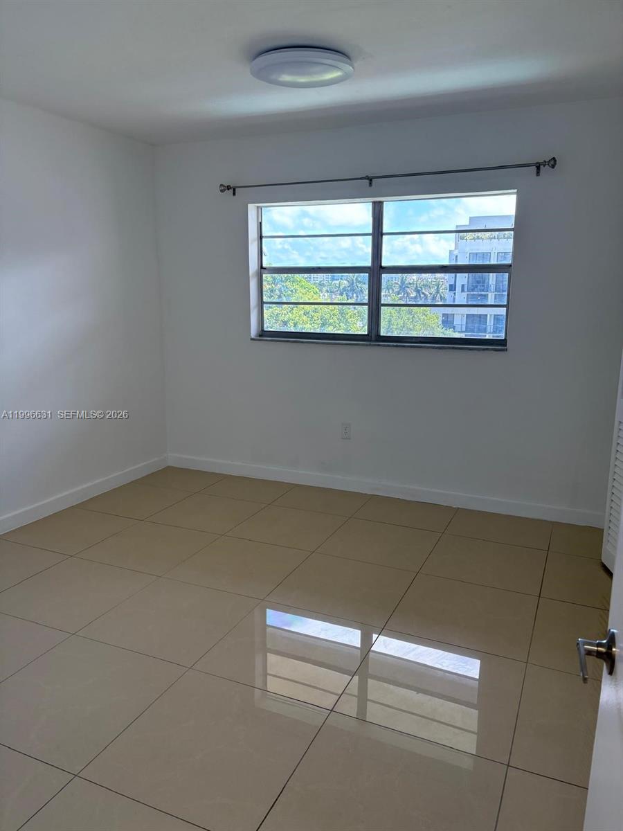 A11996631 Property Photo 11