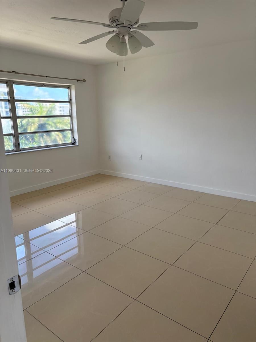 A11996631 Property Photo 12