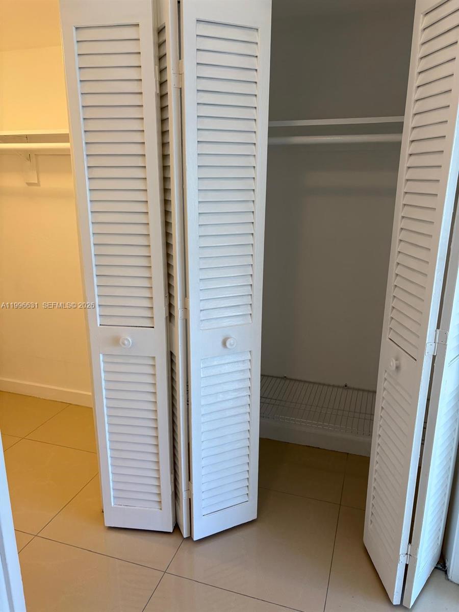 A11996631 Property Photo 15