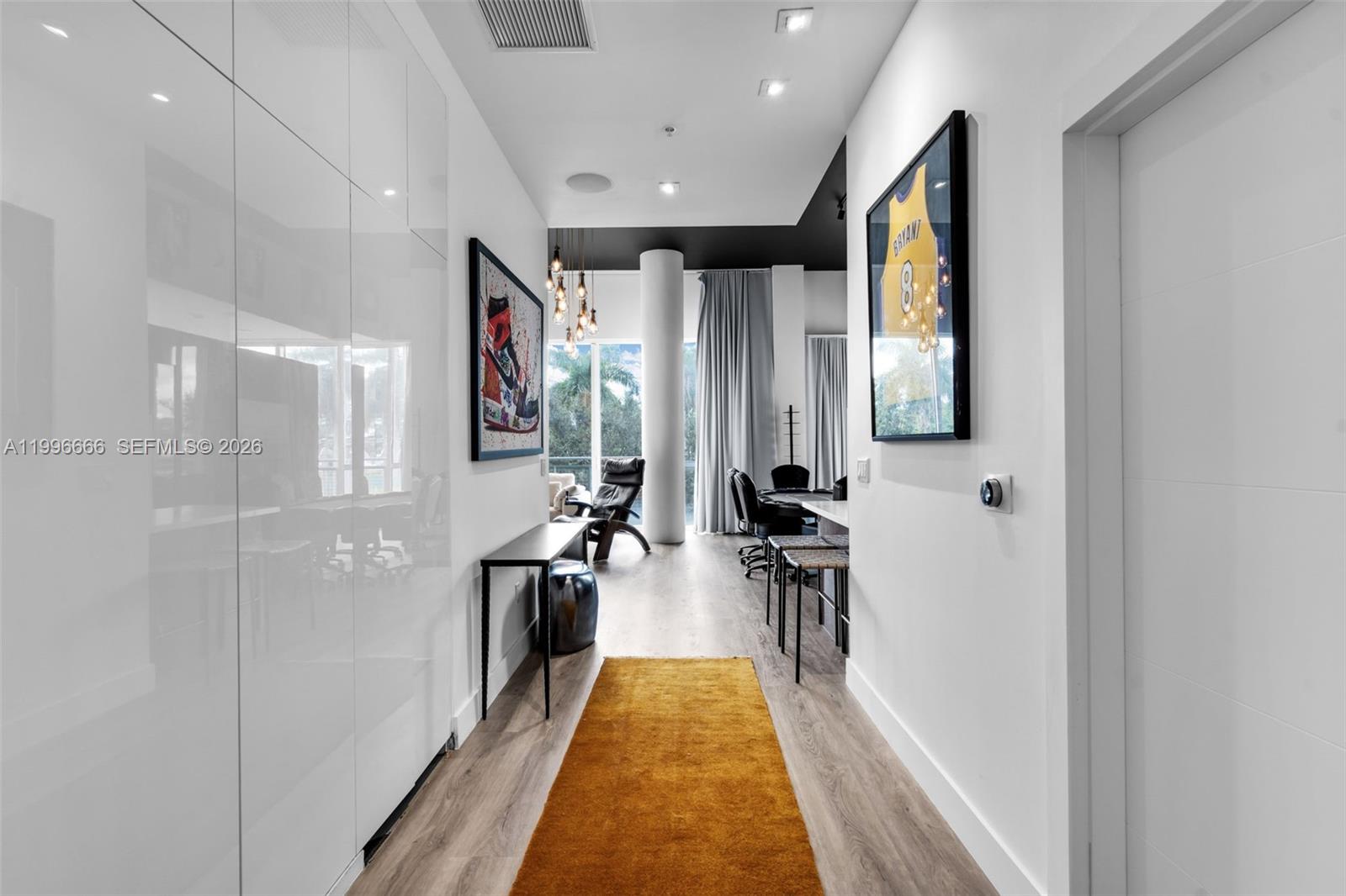 244 Biscayne Boulevard 239 Property Photo 2