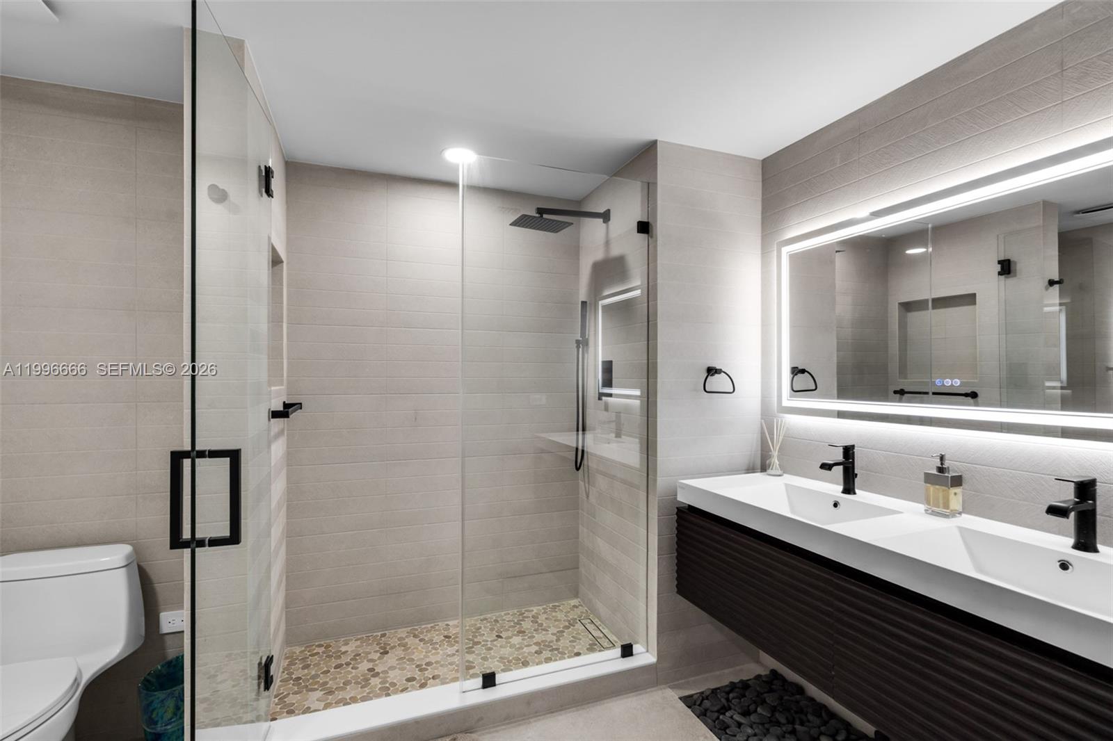 244 Biscayne Boulevard 239 Property Photo 19