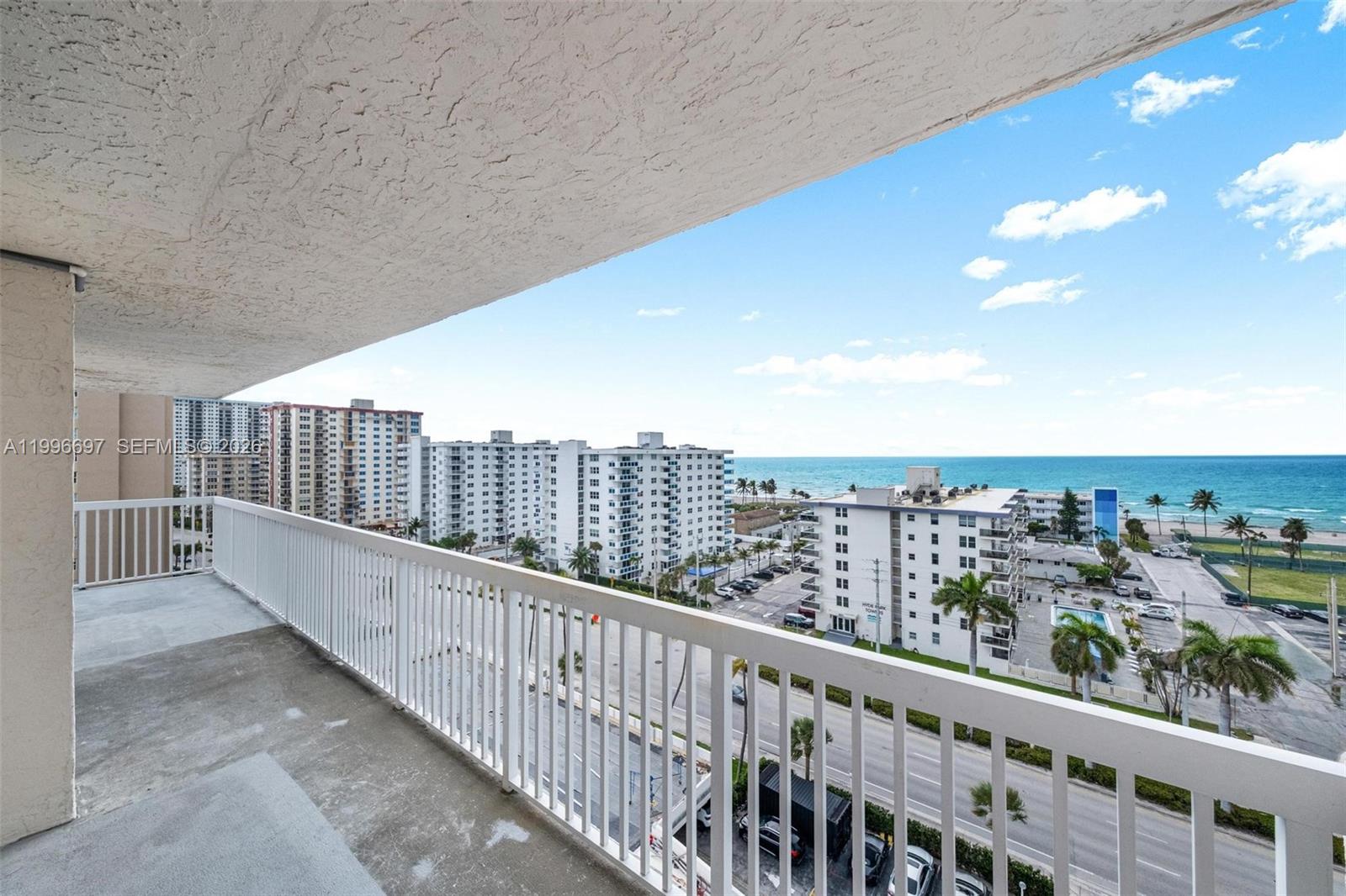 1500 S Ocean Drive G10 Property Photo 16