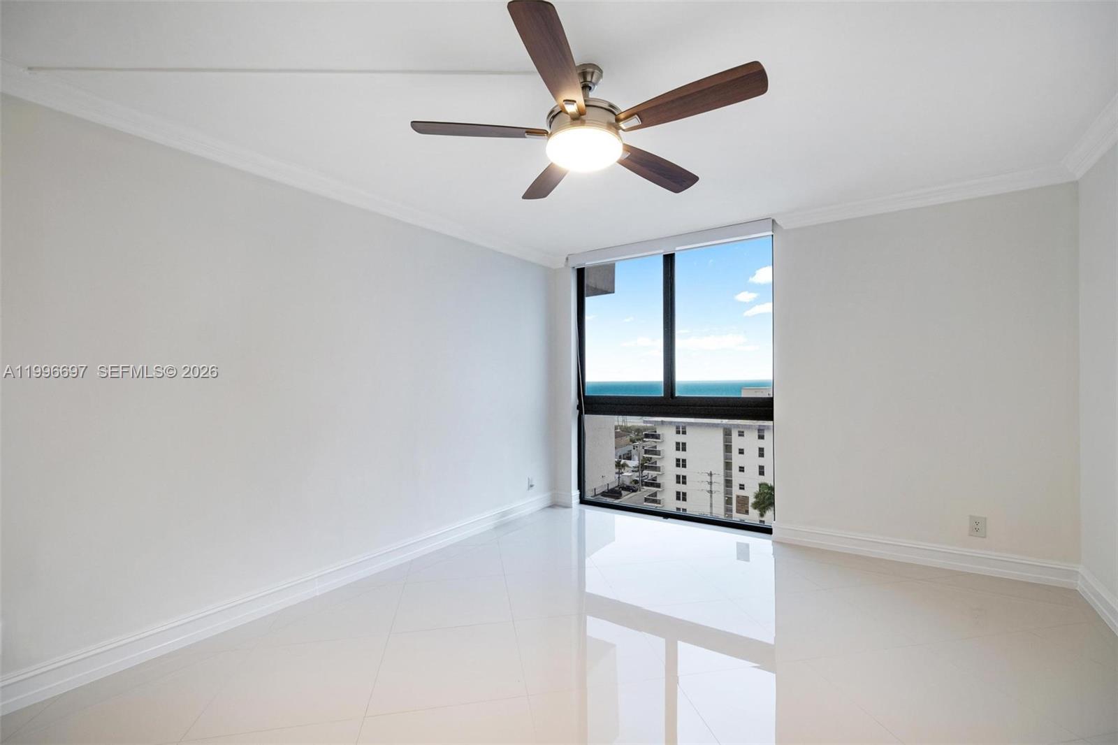 1500 S Ocean Drive G10 Property Photo 24