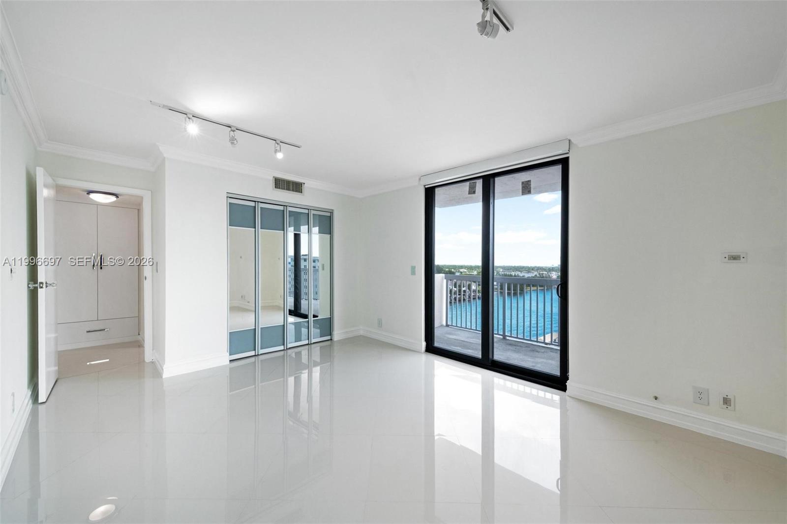 1500 S Ocean Drive G10 Property Photo 35