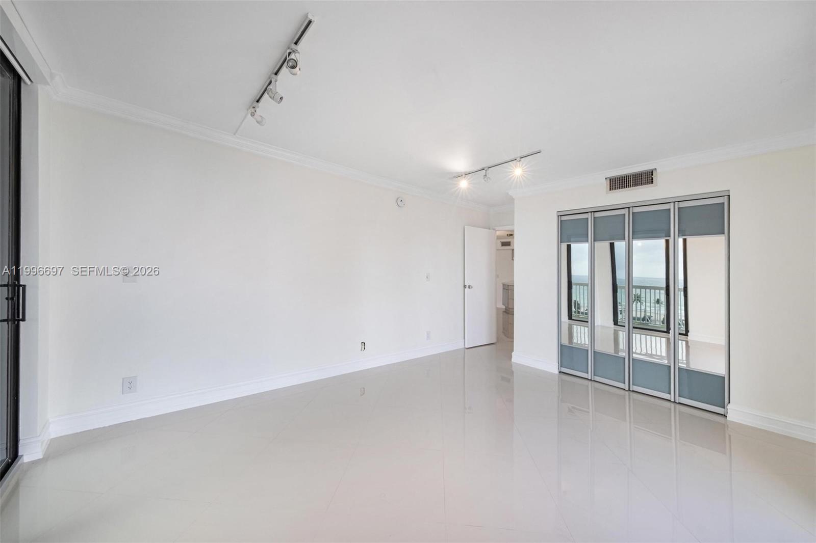 1500 S Ocean Drive G10 Property Photo 36