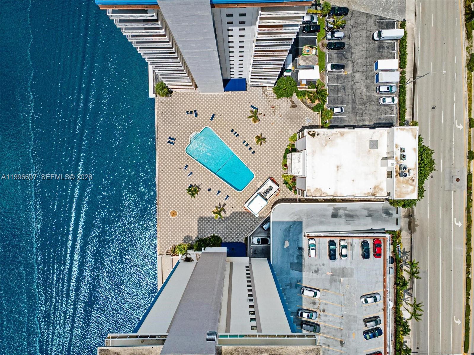 1500 S Ocean Drive G10 Property Photo 44