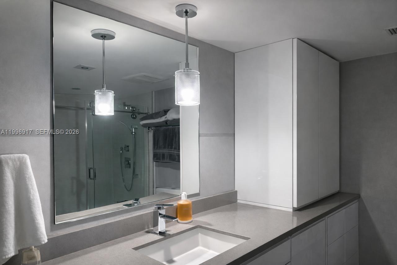 701 Brickell Key Boulevard 1611 Property Photo 9