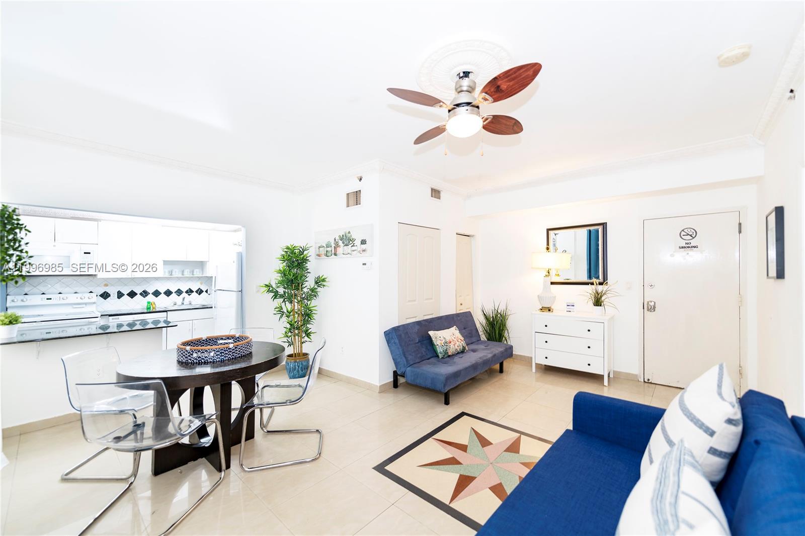918 Ocean Drive 202 Property Photo 6